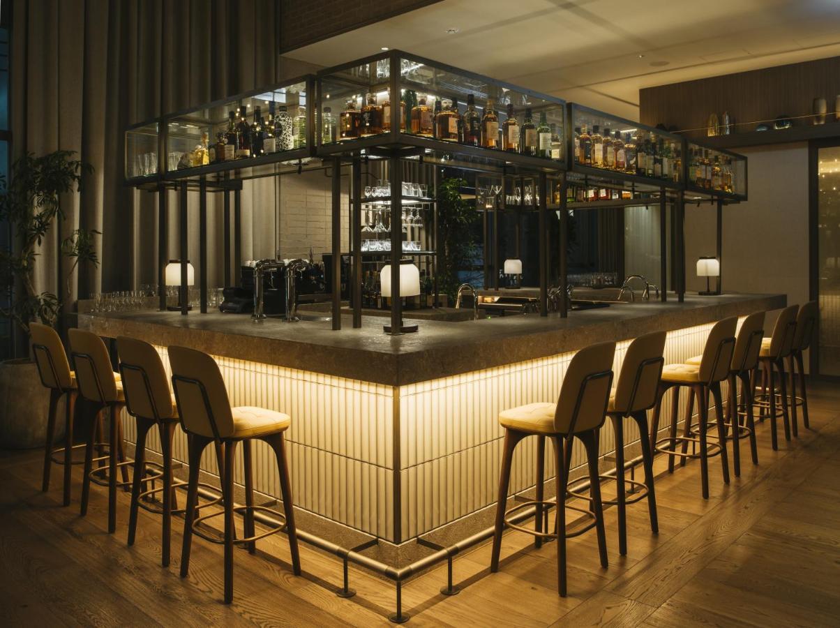 Hotel Zentis Ōsaka Extérieur photo The bar at the 2010 edition of the London Design Festival
