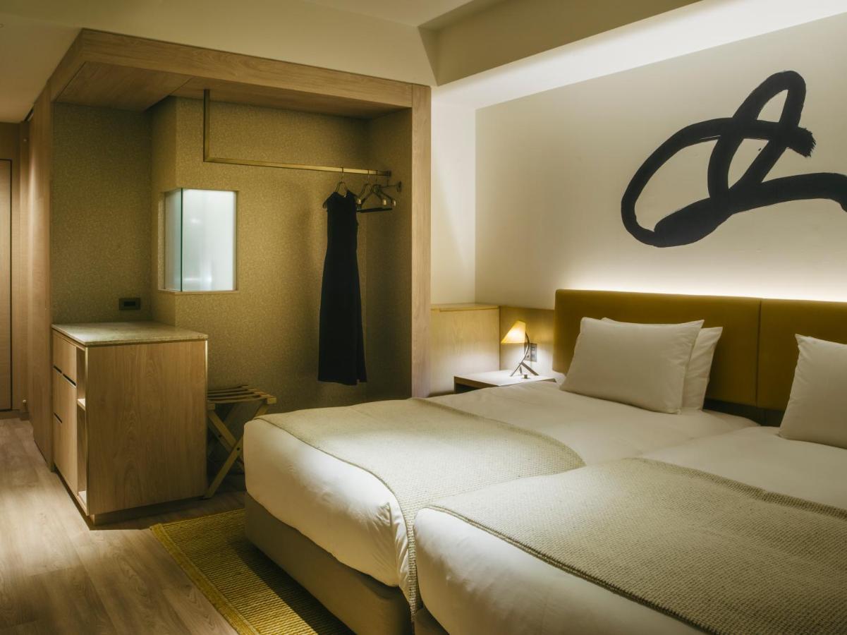 Hotel Zentis Ōsaka Extérieur photo A room at the hotel